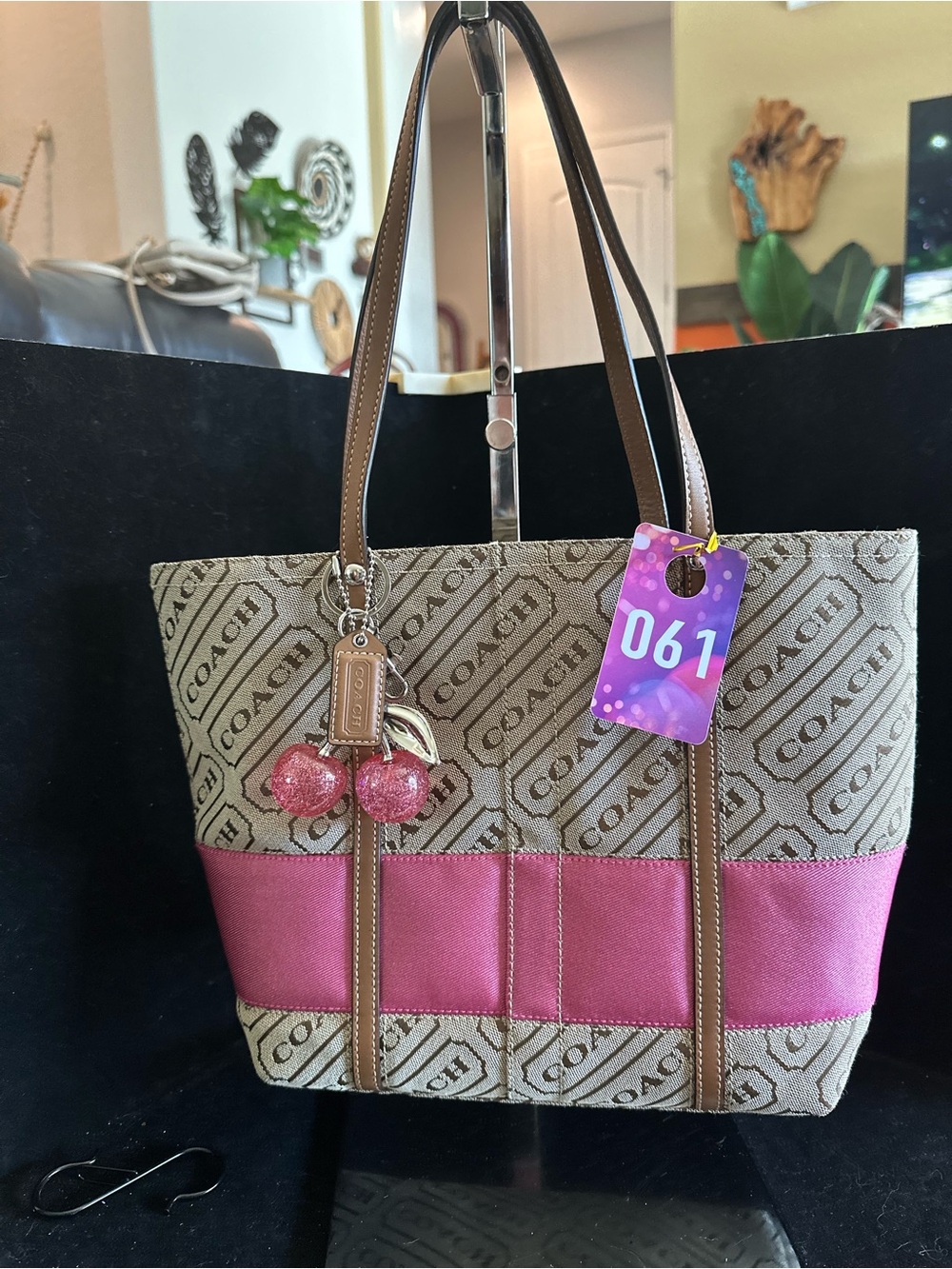 COACH #061 Lozengo Signature Tote with Pink Strip Accent